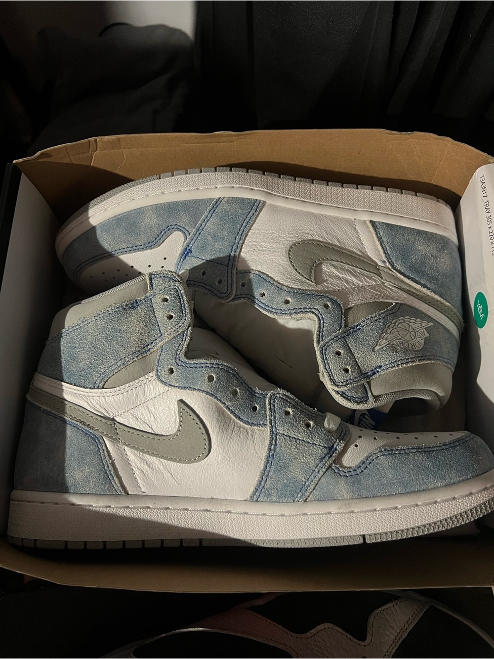 Nike Air Jordan 1 Retro High Hyper Royal